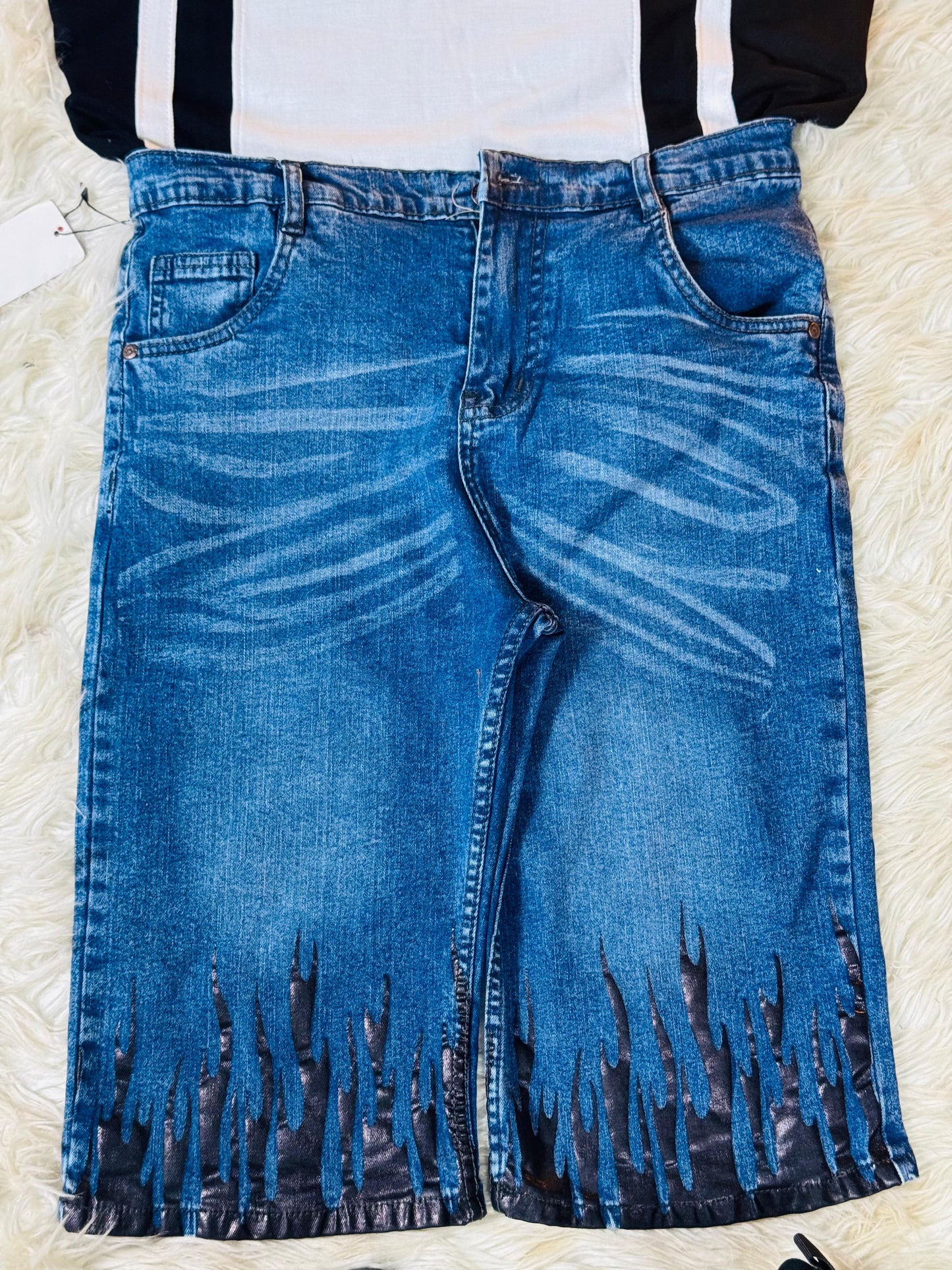 Drop Cut Fire Jeans.
